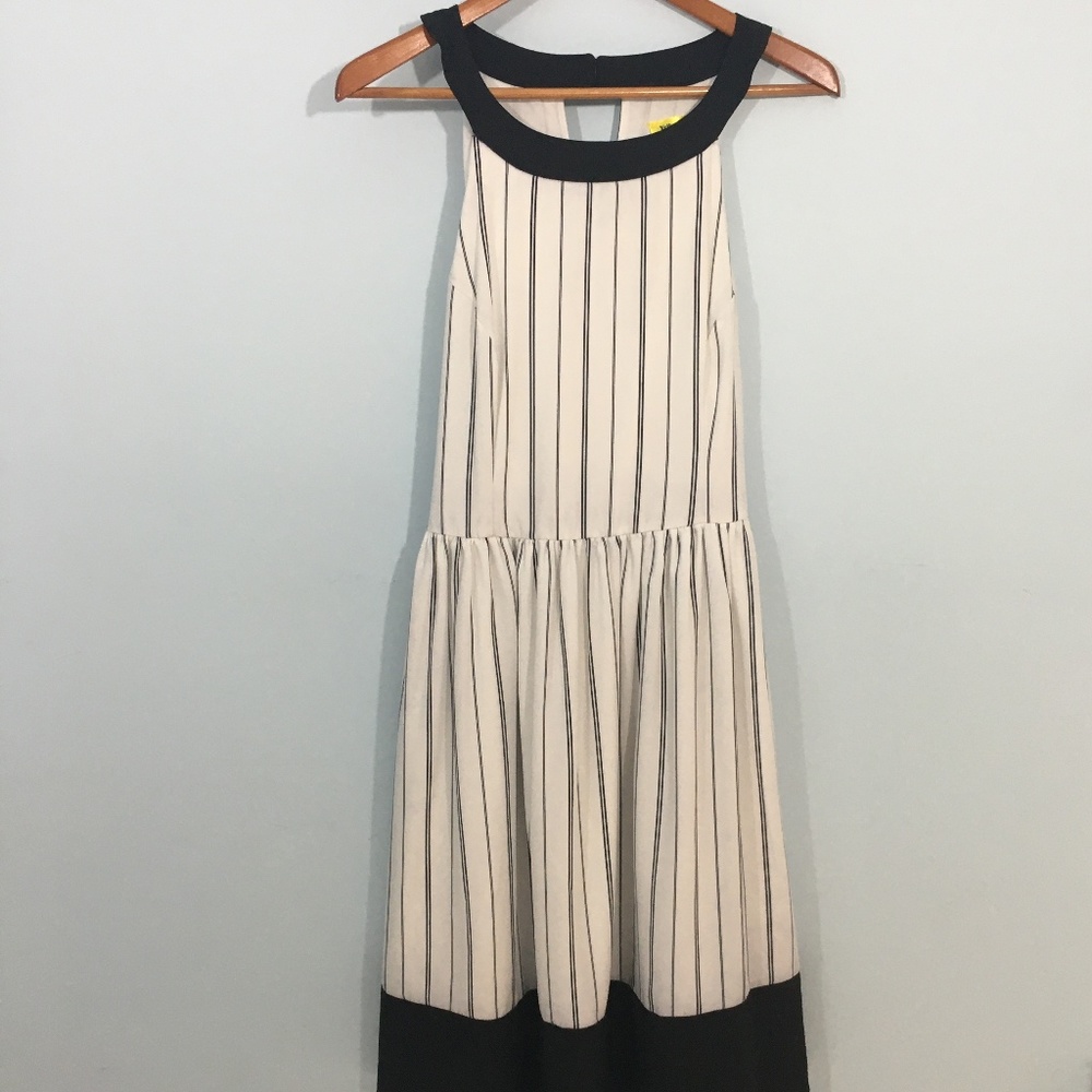 Yellow Star sleeveless white & black dress Size1X